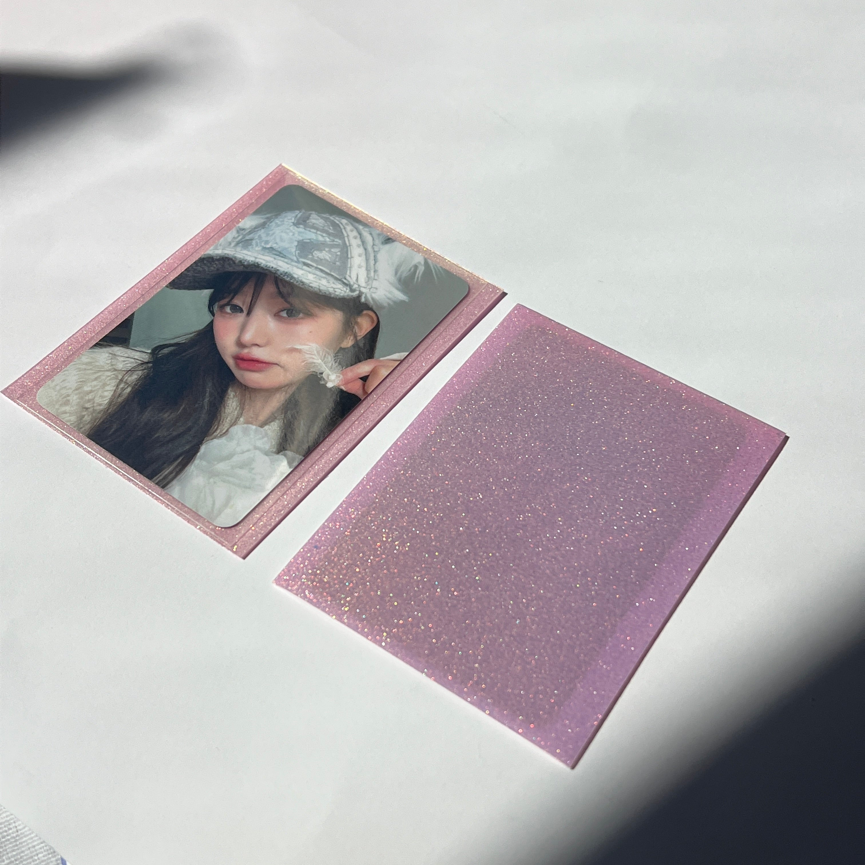 [Double Sided Stardust] Meowcafe [66x91 mm] Premium Stardust Sleeves - Gradient Pink Stardust