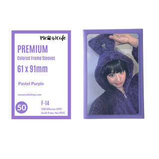Meowcafe Premium [61x91 mm] Sleeves mit farbigem Rahmen - Vorderseite mit farbigem Rahmen + klare Rückseite für eine besondere visuelle Darstellung - Pastelllila