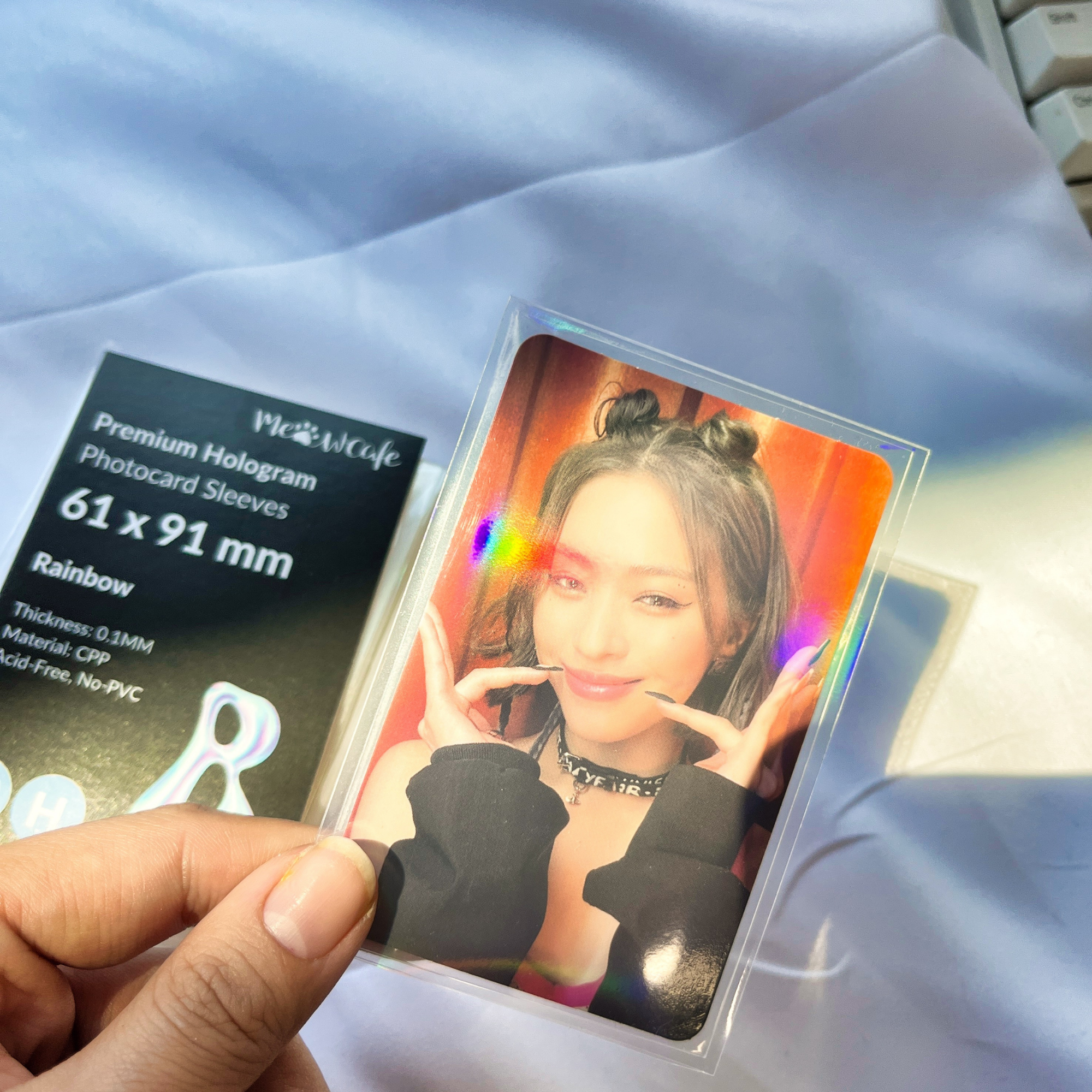 [61x91mm] Meowcafe Premium Holographic CPP Photocard Sleeve - [Hologram Rainbow]