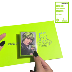 [2ND ROUND PRE ORDER] [Ship on Nov 30th] [Signature Series] - [A4 Plus] - [2 inch] - Magnetic Closure Binder + Dustproof SlipCase - Alien