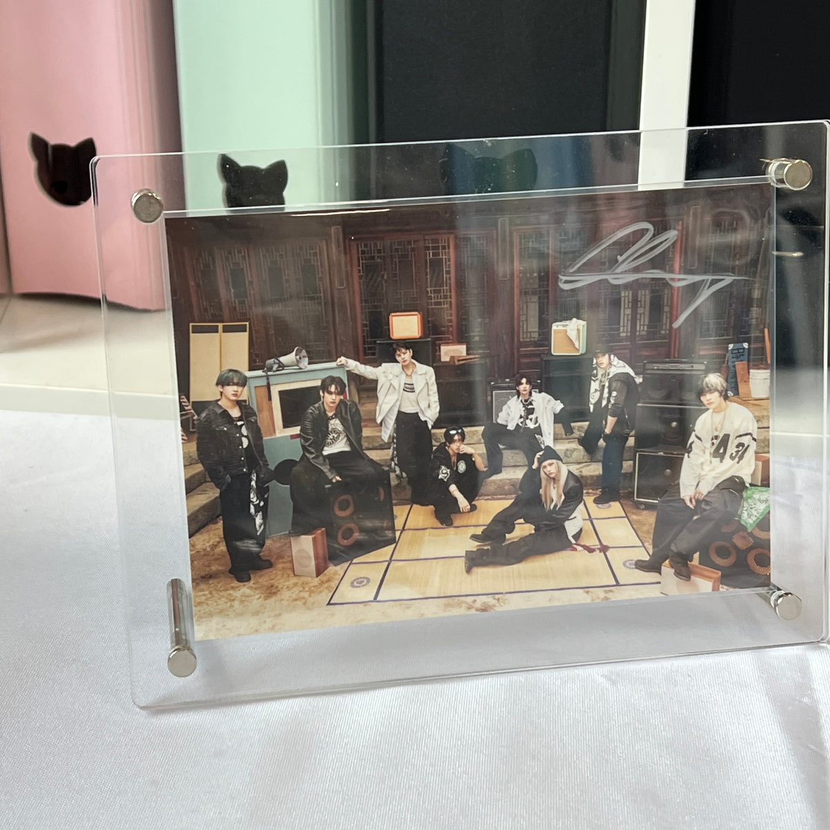 K-KEEP Acrylic Display Frame - [1 Postcard Frame] Slot Size 105x155MM Fit Postcard with 103x153MM or 104x105MM Sleeve